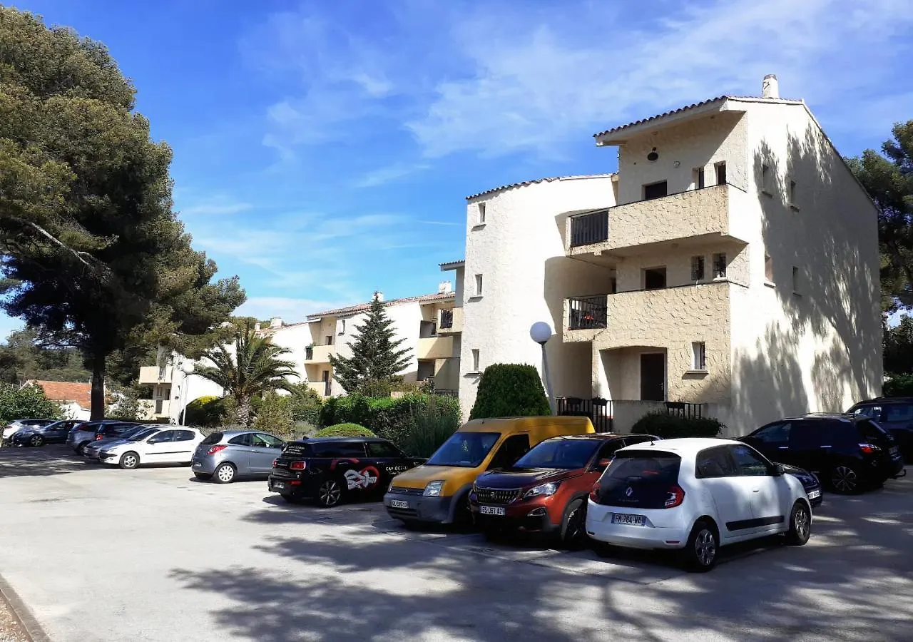 T1 Avec Piscine A 300M Des Plages Pour 4 Personnes - Residence Saint Elme La Seyne-sur-Mer 0*,  France